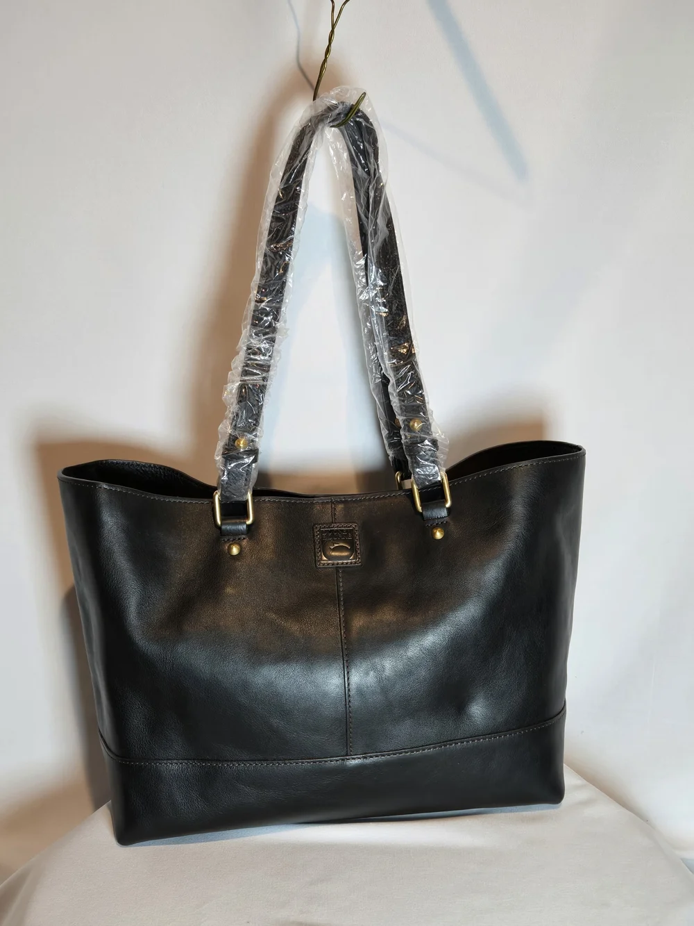 NWT Dooney & Bourke East West Chelsea Black Leather Tote Bag Dust Bag